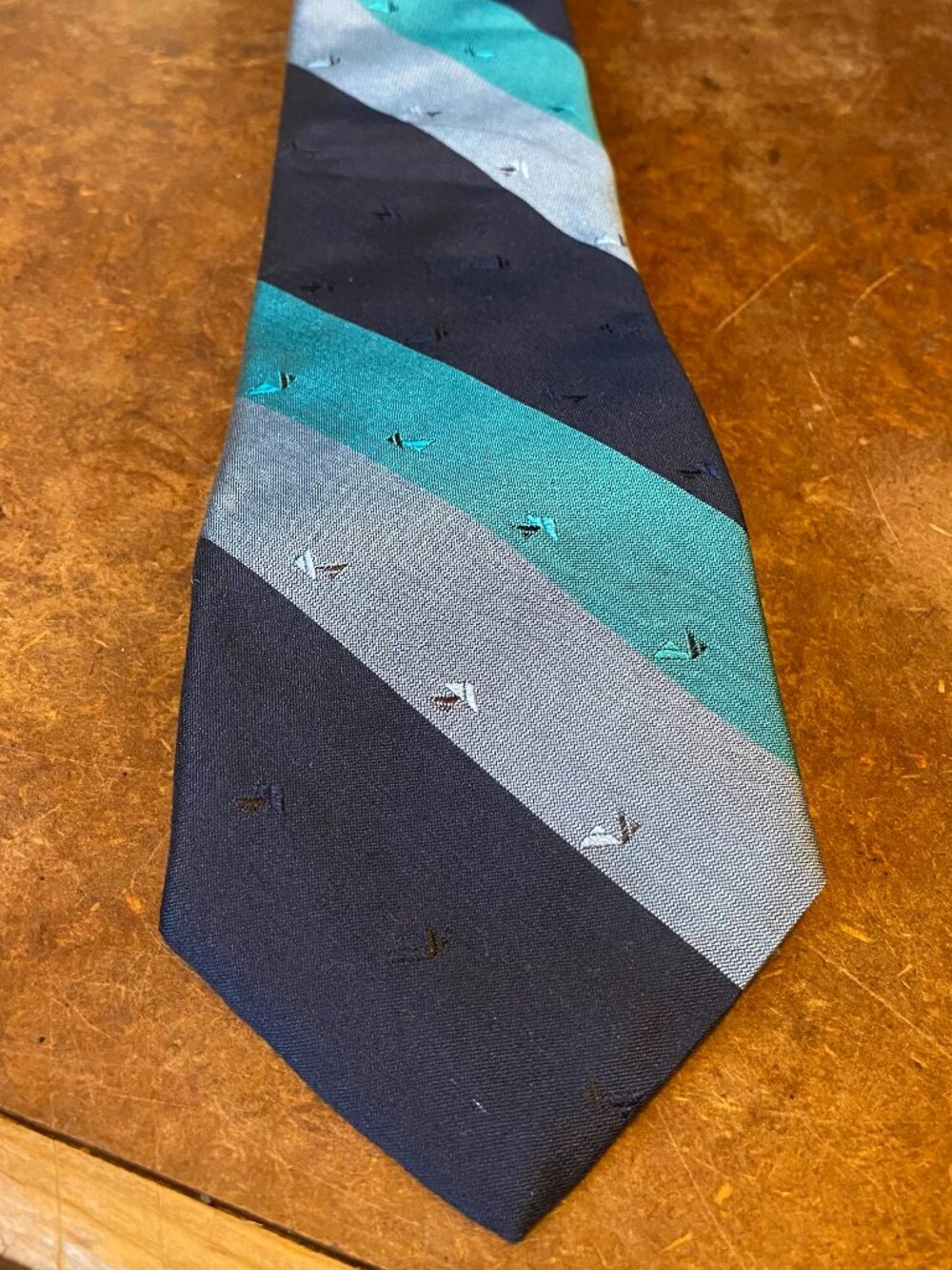 Vintage Gloria Vanderbilt Tie Navy Blue Diagonal Stripes 1990s Silk Metallic